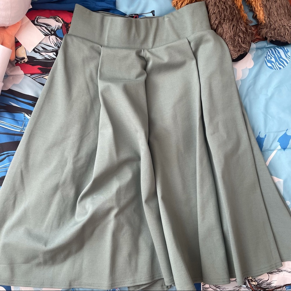 Elhoffer design essentials sage midi skirt size medium